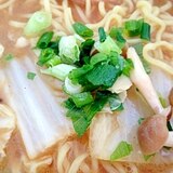 野菜入豚骨醤油ラーメン